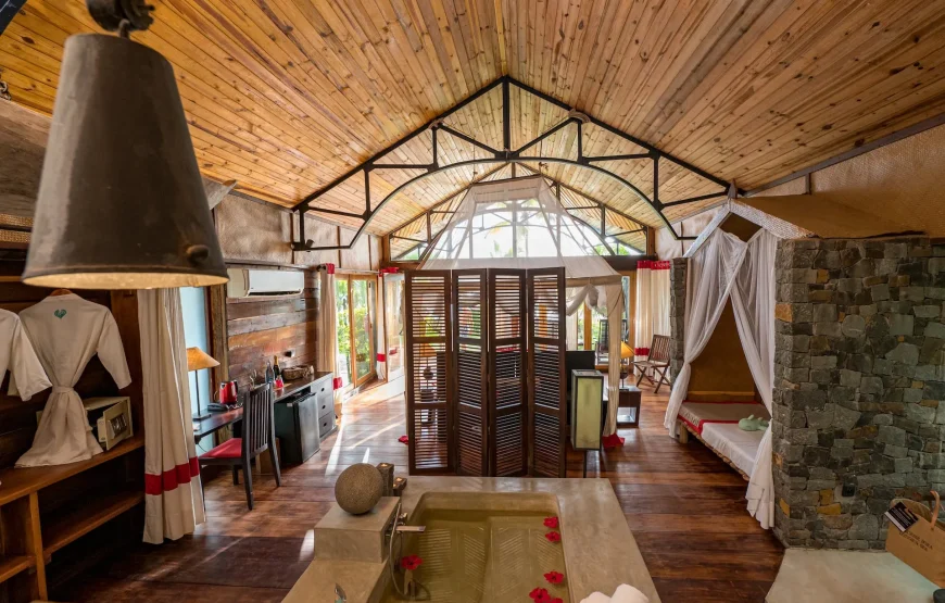 Executive Beach Villa Single