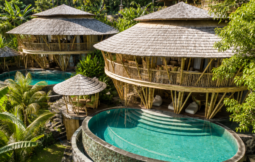 Villa Earth