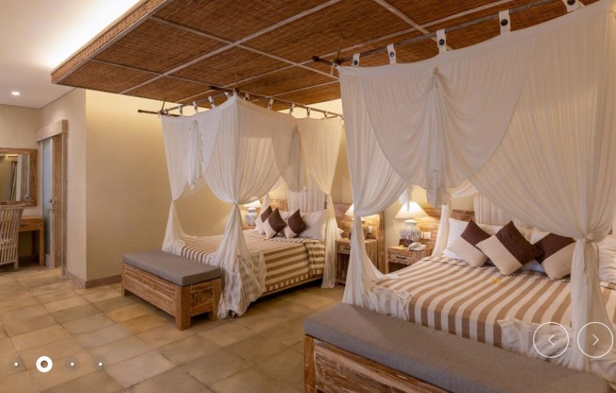 Royal Family Pool Villa
