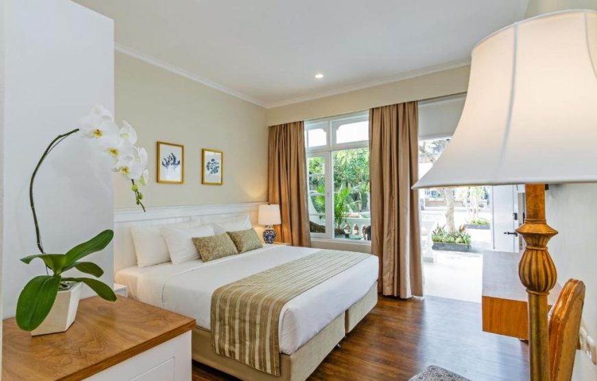 Deluxe Room with Pool View